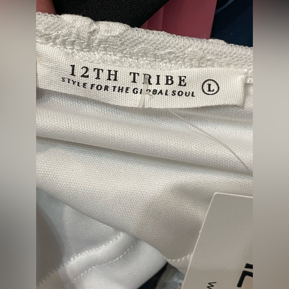 12th Tribe Juliette Top‎ Large Neck Tie Also Included - Picture 7 of 9